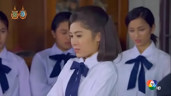 Pukulan Pantat Menggoda Dari Asia: Korea Dan Jepang