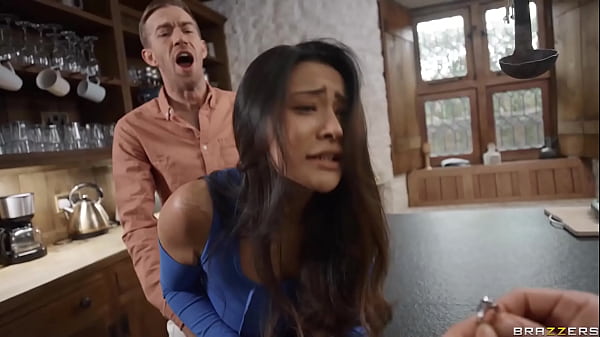 Rae Lil Black Mengguncang Pengantin Wanita – Tonton Lengkap Di Brazzers