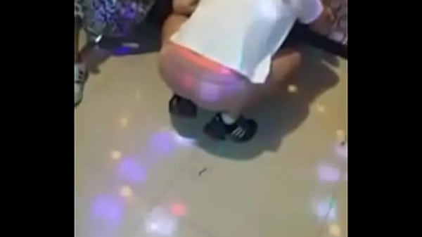 Bokep Indo Terbaru Awalnya Ngapel Biasa Malah Disuruh Telanjang Sama Pacar