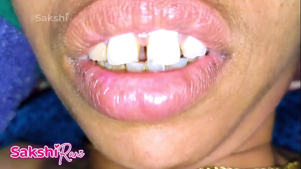 Adik Tiri Ngentot Vagina Dari Dekat Dengan Suara Erangan Hindi Yang Menggairahkan