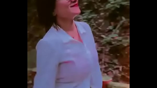 Desi Cewek Babita, Siap Bikin Lo Lemes.