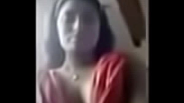 Tontonan Payudara Perempuan India Yang Bikin Makin Panas