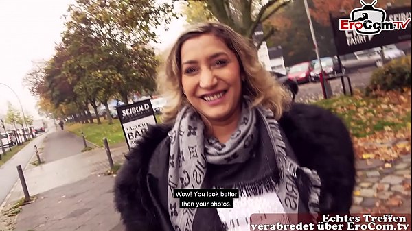 Deutsch-türkin Treibt Es Draußen Auf Der Straße Beim Outdoor-sextreffen, Eine Echte Versaute Schlampe