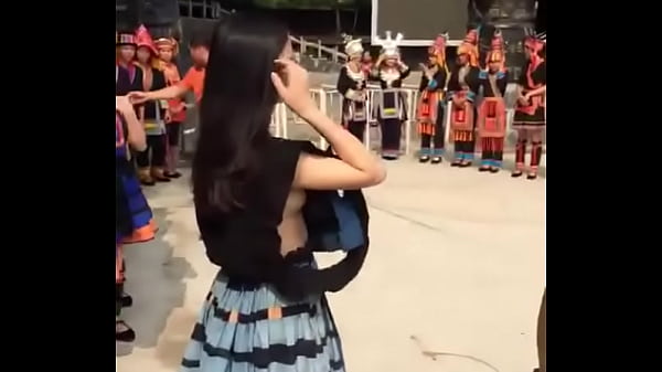 Voyeur Ngintip Puting Cewek Cina, Bikin Makin Tegang.