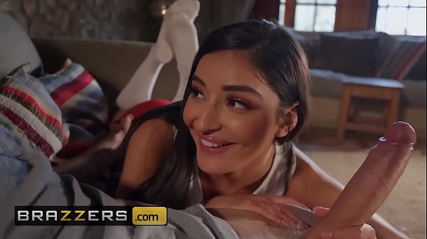 Remaja Suka Yang Besar – Emily Willis, Danny D – Latihan Bikin Pelacur Sempurna – Brazzers