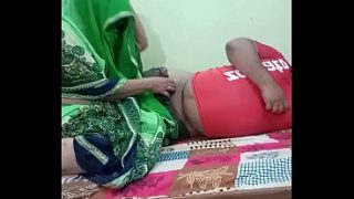 Desi Cewek India Digenjot Kasar Di Ranjang Sampe Muncrat.