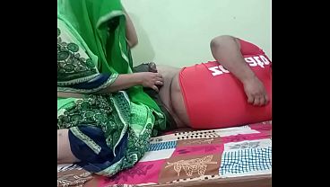 Desi Cewek India Digenjot Kasar Di Ranjang Sampe Muncrat.