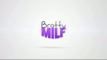 Bree Brooks, Cepet Masukin Kontol Lo Ke Memek Basah Gue Sebelum Bokap Lo Pulang