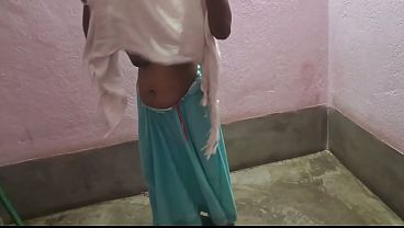 Desi Cewek Super Seksi Baru, Jago Ngejilat Lamba Kela Sampai Basah Kuyup