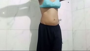 Desi Cewek India Tiri Lagi Viral, Goyangannya Bikin Makin Greget