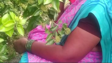Bhabhi India Di Desa, Ngentot Di Luar, Panas Dan Basah.