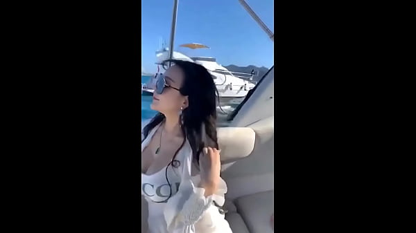 Cewek China, Kelihatannya Sih Gitu, Tapi Bikin Makin Pengen.