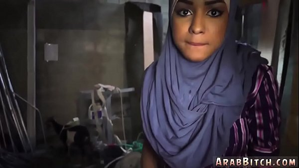 Gadis Arab Remaja Dan Wanita Muslim Di Titik Jatuh Pantat, 23km Dari Kota, Bikin Ngilu Nafsu.