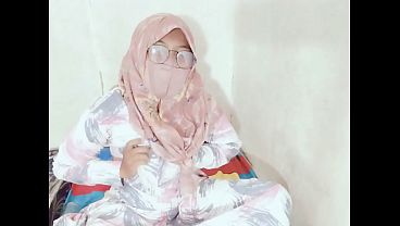 Tante Sange Viral Colmek Pakai Botol, Bikin Makin Basah