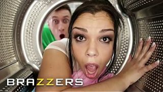 Brazzers – Cewek Cewek Hot Macet Situasi Bikin Ngewe Sampai Mampus, Kumpulan Bintang Paling Besar Brazzers!