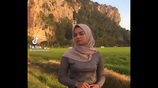 Hijab Goyang Bikin Ngilu, Bikin Makin Pengen