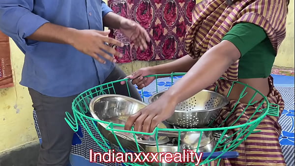 Nih Video Bokep India Paling Hot, Keluarga Tiri Desi, Suara Hindi Jelas, Bikin Makin Bernafsu.