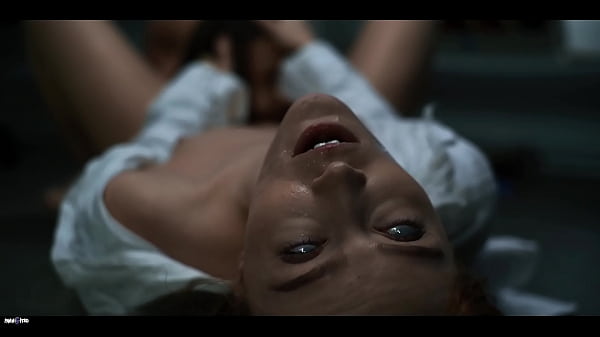 Alien Parasit Pengendali Pikiran Vs Cewek Seksi Hot