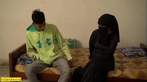 Cewek Jilbab India Lagi Ml Sama Temen Suami! Istriku Digojlok