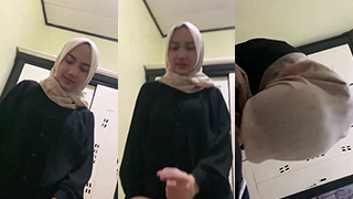 Hijab Miss Dv Nyepong Di Kost, Bikin Kamar Makin Basah