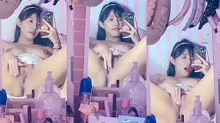 Katarina Colmek Depan Kaca, Kontol Basah Kena Liang Memek Mulus.