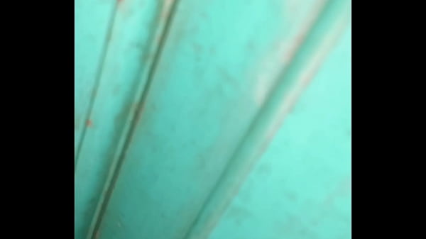 Ngintip Istri Tetangga Kos Yang Sengaja Buka Pintu Pas Suami Pergi, Malah Diajak Ngewe.