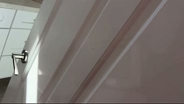 Ibu Tiri Montok Penuh Rahasia, Nafsu Terpendam, Fantasi Rumah Tangga Panas Sama Scott Stark.