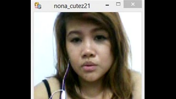 Coli Sambil Live Camfrog Indonesia, Badan Goyang, Nafas Berat, Pinggul Maju Mundur.