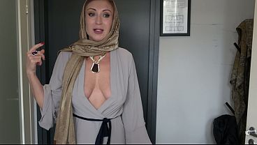 Ibu Tiri Hijab Montok Digebuk Kontol Besar Anak Tiri