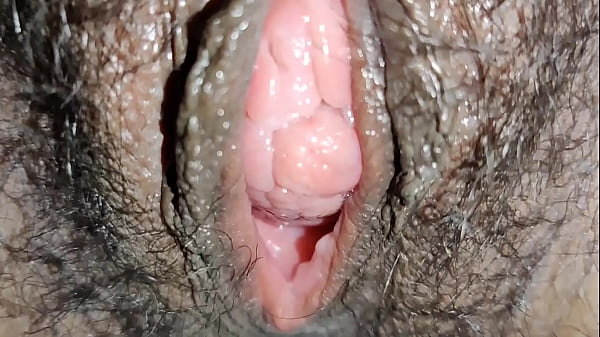 Desi Bhabhi Ki Chut Garam Aur Geeli Hai, Muh Mein Pani Aa Jaye
