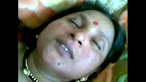 Ngentot Bareng Tante Desa Pas Suaminya Di Rumah – Xvideos.com