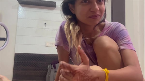 Desi Cewek Ngerasain Jari Step Brother Nyangkut Di Pantat
