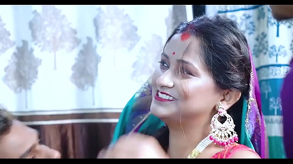 Ngentot Asik – Bhabhi India Pake Sari, Mesra Lembut Sama Suami, Suara Hindi Bikin Merem Melek