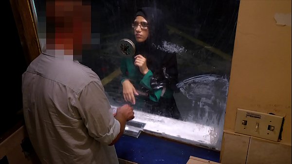 Arab Menderita Gila Kontol – Cewek Arab Nekat Ngewe Demi Duit Di Motel Miring