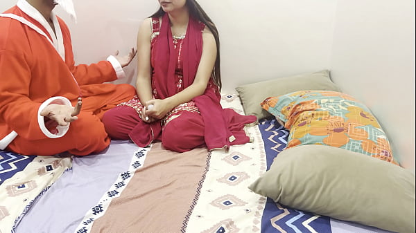 Tahun Baru 2026 Video Bokep Paling Hot, Dirty Talk Bahasa India Roleplay Saarabhabhi, Nafsu Menggila Bareng Santa Yang Bikin Makin Horny