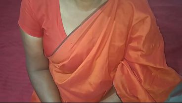 Gadis Asia Mainin Diri Sendiri, Basah Kuyup Nikmatin Sendiri.