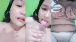 Dedek Rara Lagi Sange, Omek Jilat Uting Live—pengen Ngerasain Semua Gerakan Basahnya.