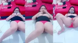 Gemoy Montok Toket Gede Live Omek Sambil Nungging Goyang Gini Bikin Auto Tegang.