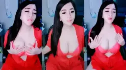 Jenniiier, Tetek Montoknya Bergoyang, Host Milf Paling Menggoda Di Dreamlive Siap Bikin Mimpi Basahmu.