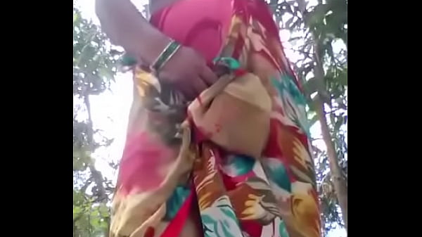 Desi Roshni Bhabhi Pamer Isi Baju, Bikin Ngiler