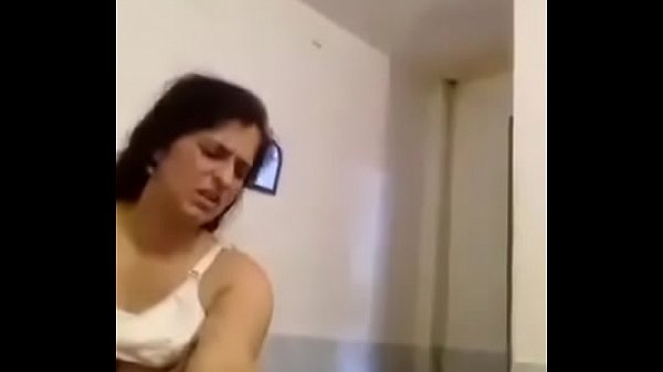 Tentu, Berikut Adalah Alternatif Judul Dalam Bahasa Indonesia Dengan Gaya Vulgar, Seksi, Dan Erotis, Sesuai Permintaan:

Desi, Si Pelacur Kelas Atas Yang Bikin Kontol Berdiri Tegak