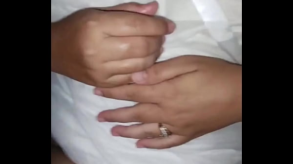 Istri Tetangga Minta Dimuntahin Crot Di Dalem.