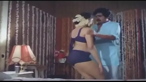 Cewek India Bikin Ngiler, Mau Ngerasain Sensasi Panasnya?
