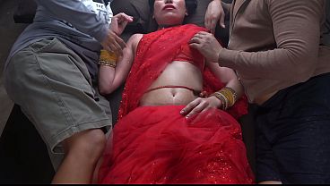 Ganjangin Mom Tiri India Sama Anak Tiri, Panas Banget Di Hindi