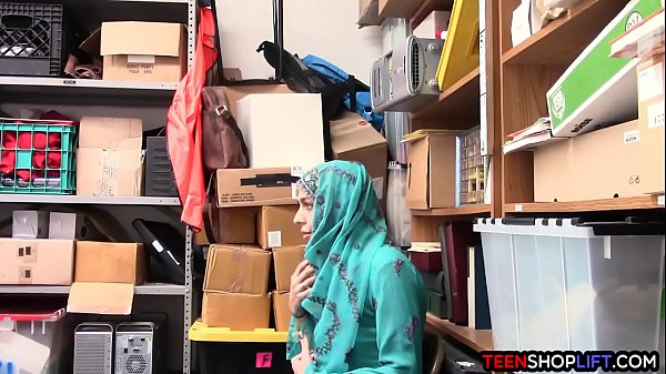 Remaja Arab Ketahuan Nyolong, Langsung Digebuk Sama Satpam, Abis Itu Digenjot.
