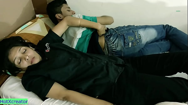 Ngeseks Bareng Stepbrother Di Ranjang! Ngenyangin Banget, Suara Hindi Bikin Makin Panas.